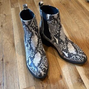 Snakeskin Ankle Boots Steve Madden sz 7 worn once